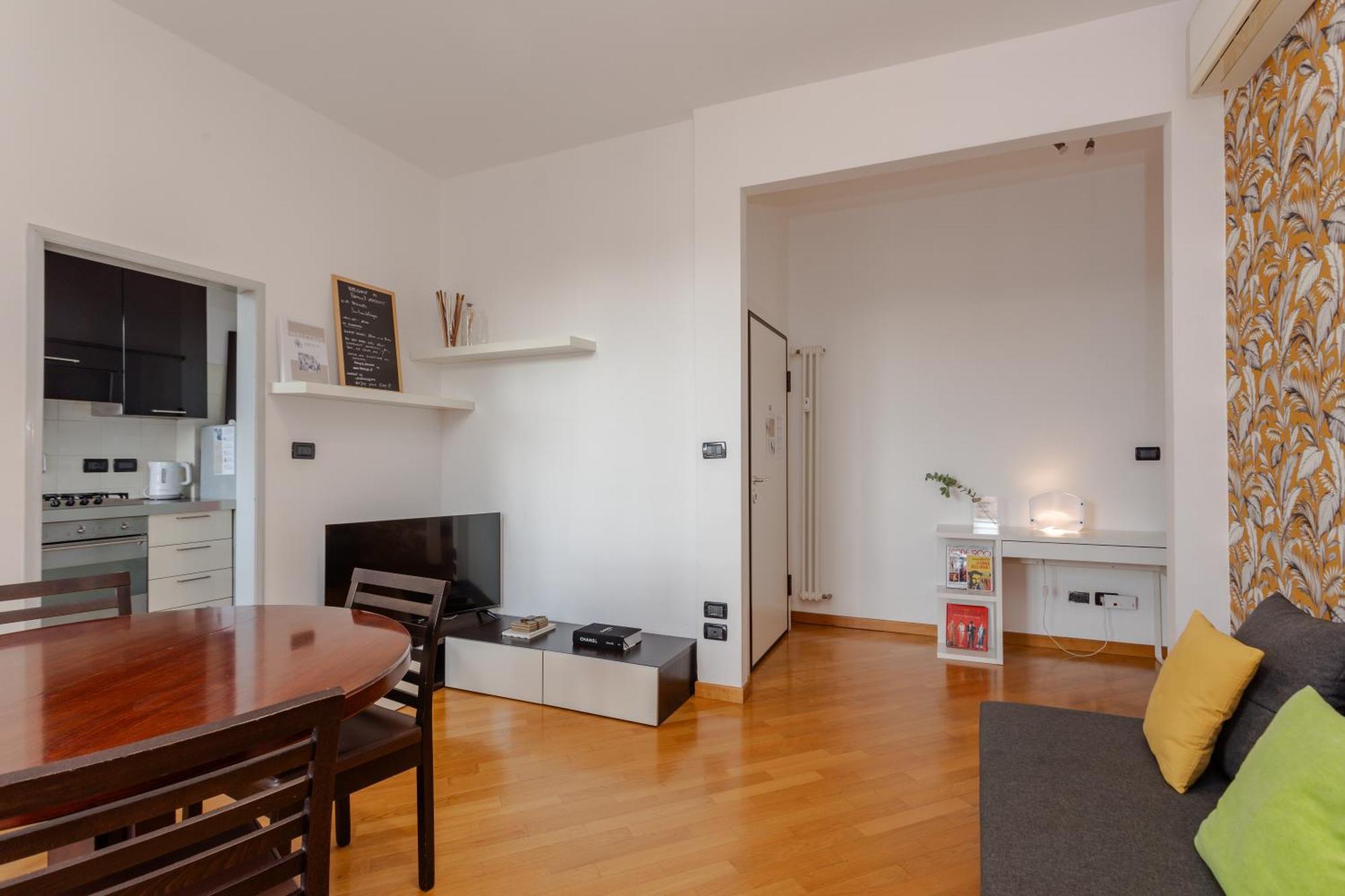 Family 3 Apartment Bologna Exterior photo