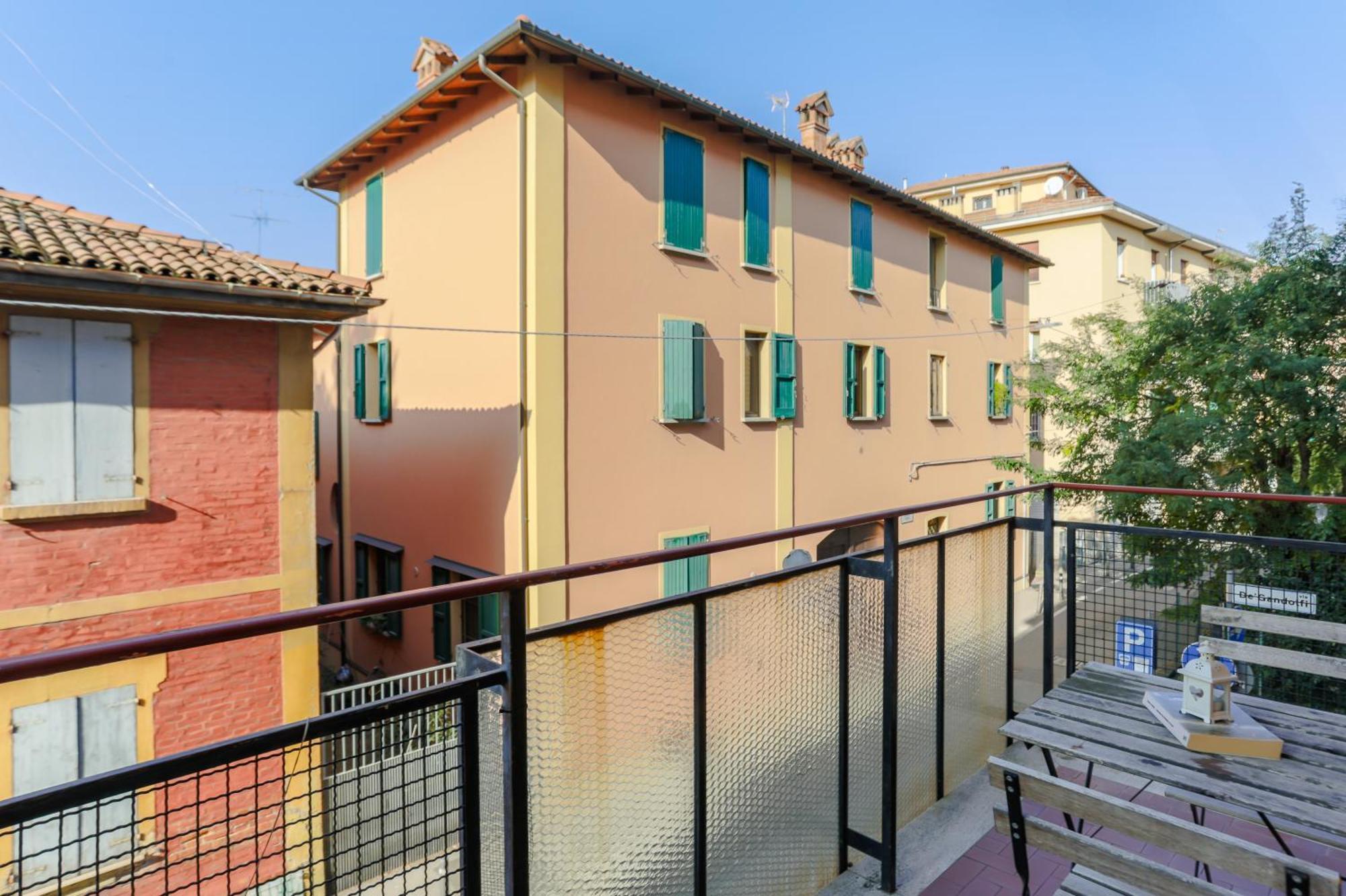 Family 3 Apartment Bologna Exterior photo